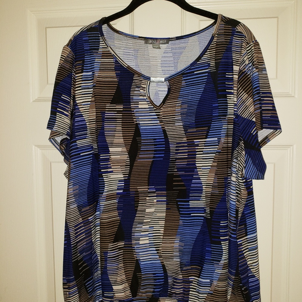 3X Multi Colored Banded Keyhole Neckline Blouse